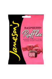 Jameson's Raspberry Ruffles 135g BBD 31/8/24-UK Goodies